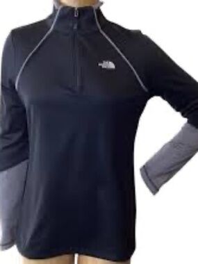 The North Face Women's 1/4 Zip Pullover Top Black/Gray
